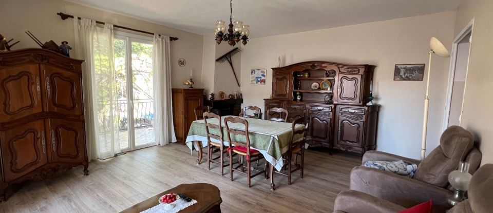 House 6 rooms of 160 m² in Auriol (13390)