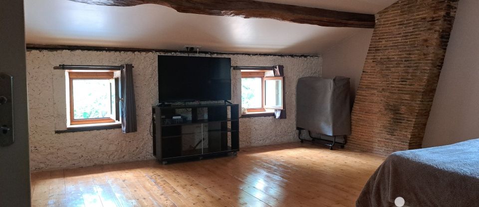 Traditional house 6 rooms of 152 m² in Le Fouilloux (17270)