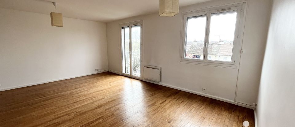 Appartement 3 pièces de 65 m² à Choisy-le-Roi (94600)