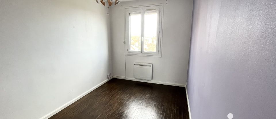 Appartement 3 pièces de 65 m² à Choisy-le-Roi (94600)