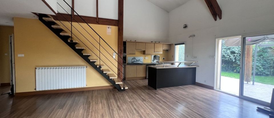 Maison 4 pièces de 137 m² à Tarbes (65000)