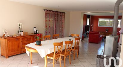 House 9 rooms of 143 m² in La Bazoge-Montpinçon (53440)