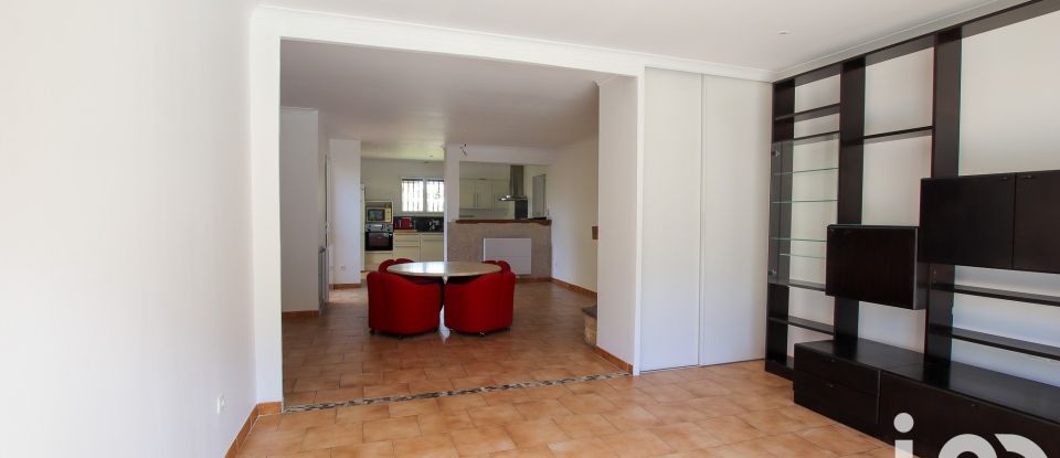 Maison 5 pièces de 139 m² à Poulx (30320)