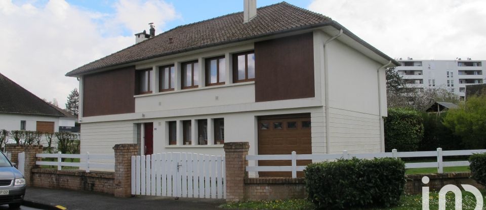 Maison d’architecte 6 pièces de 148 m² à Saint-Quentin (02100)