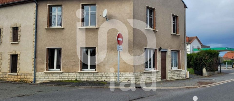 Maison 4 pièces de 110 m² à Saint-Éloy-les-Mines (63700)