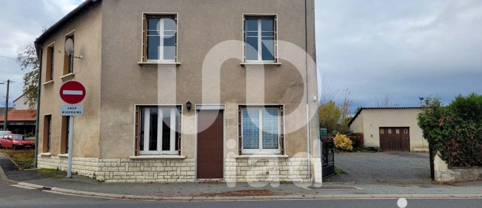 Maison 4 pièces de 110 m² à Saint-Éloy-les-Mines (63700)