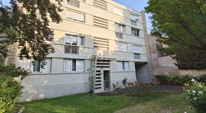 Apartment 3 rooms of 54 m² in Suresnes (92150)