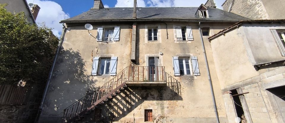 Maison 6 pièces de 300 m² à Crocq (23260)