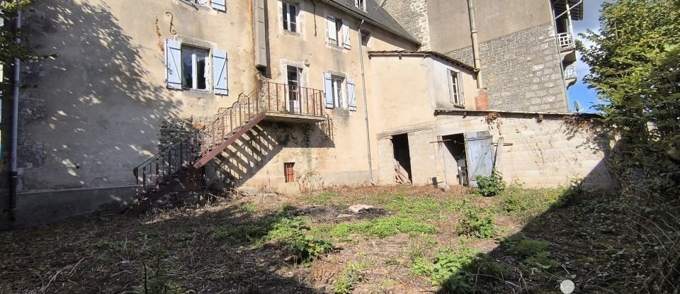 House 6 rooms of 300 m² in Crocq (23260)