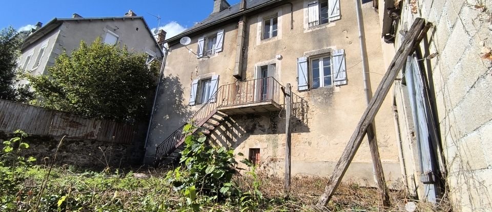 House 6 rooms of 300 m² in Crocq (23260)