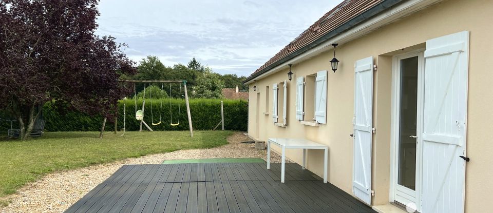 Maison traditionnelle 8 pièces de 140 m² à Maintenon (28130)