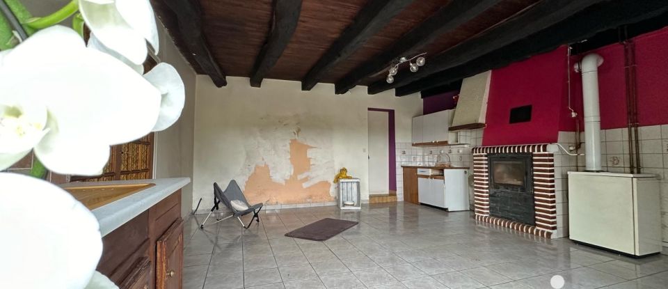 Longère 3 pièces de 87 m² à Mernel (35330)