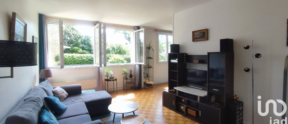 Apartment 3 rooms of 71 m² in Chatou (78400)