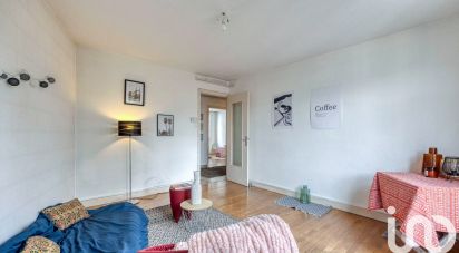 Apartment 3 rooms of 61 m² in Grenoble (38100)