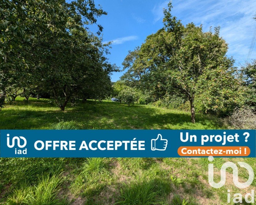 Land of 1,448 m² in Guilligomarc'h (29300)