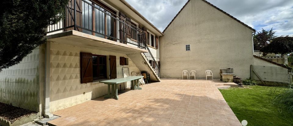 House 5 rooms of 118 m² in Liverdy-en-Brie (77220)