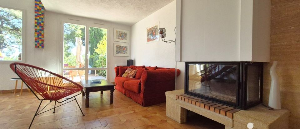 House 5 rooms of 102 m² in Saint-Laurent-du-Var (06700)