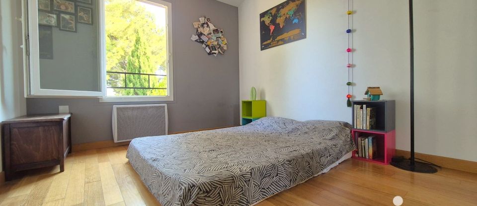 Maison 5 pièces de 102 m² à Saint-Laurent-du-Var (06700)