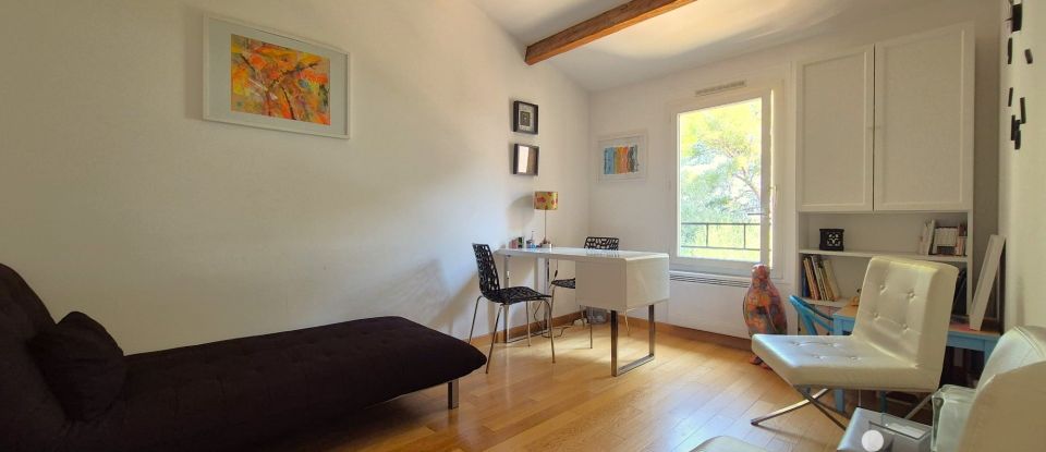 Maison 5 pièces de 102 m² à Saint-Laurent-du-Var (06700)