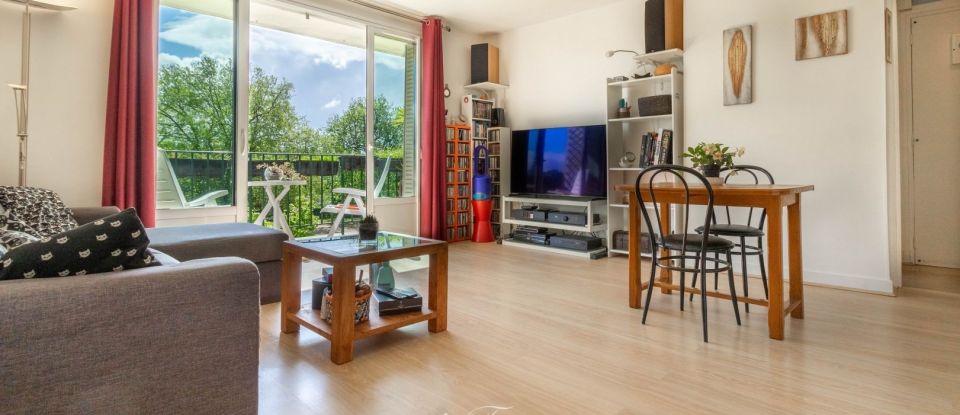 Apartment 4 rooms of 76 m² in Chatou (78400)