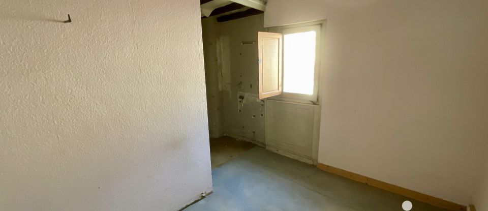 Appartement 3 pièces de 77 m² à - (53200)