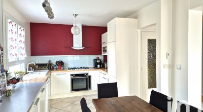 Maison 6 pièces de 145 m² à Ozouer-le-Voulgis (77390)