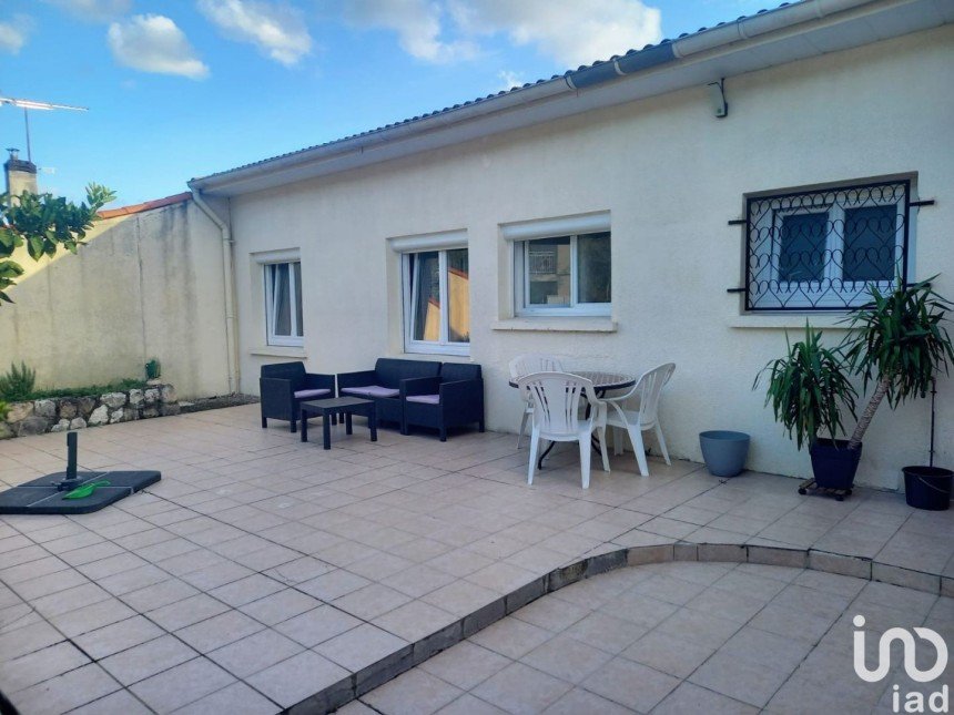 House 5 rooms of 125 m² in Bon-Encontre (47240)