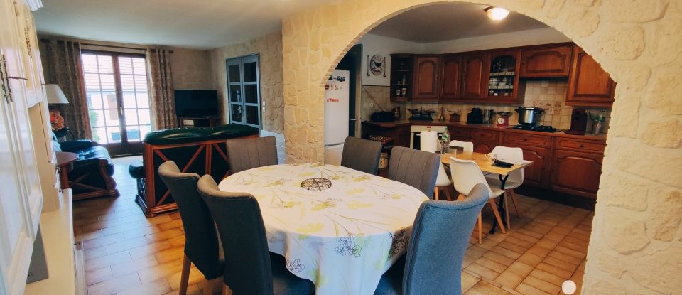 House 4 rooms of 90 m² in Villers-Saint-Genest (60620)