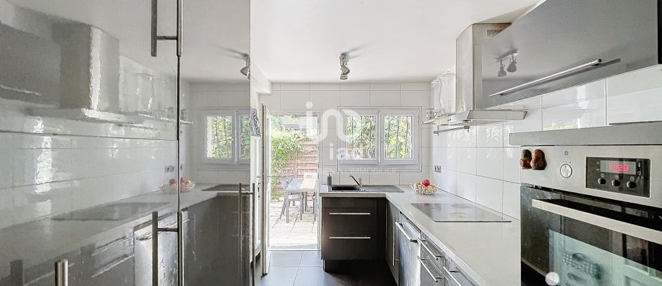 House 6 rooms of 98 m² in Sèvres (92310)