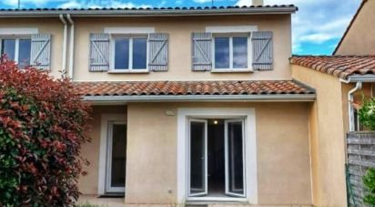 Maison 4 pièces de 85 m² à Daux (31700)