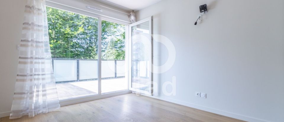 Apartment 4 rooms of 96 m² in Charbonnières-les-Bains (69260)