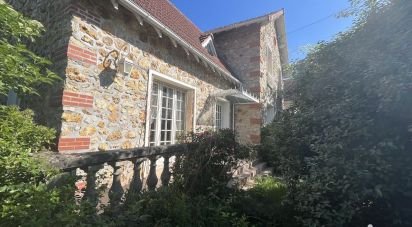 House 7 rooms of 158 m² in Sainte-Geneviève-des-Bois (91700)