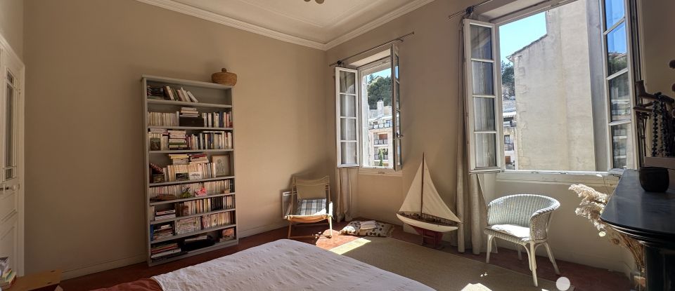 Apartment 3 rooms of 90 m² in Marseille (13006)