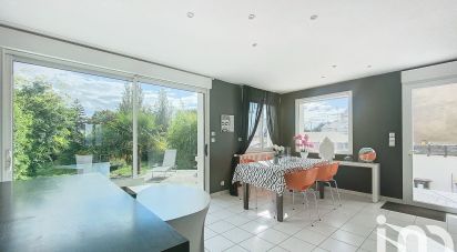 Maison 6 pièces de 112 m² à Loudéac (22600)