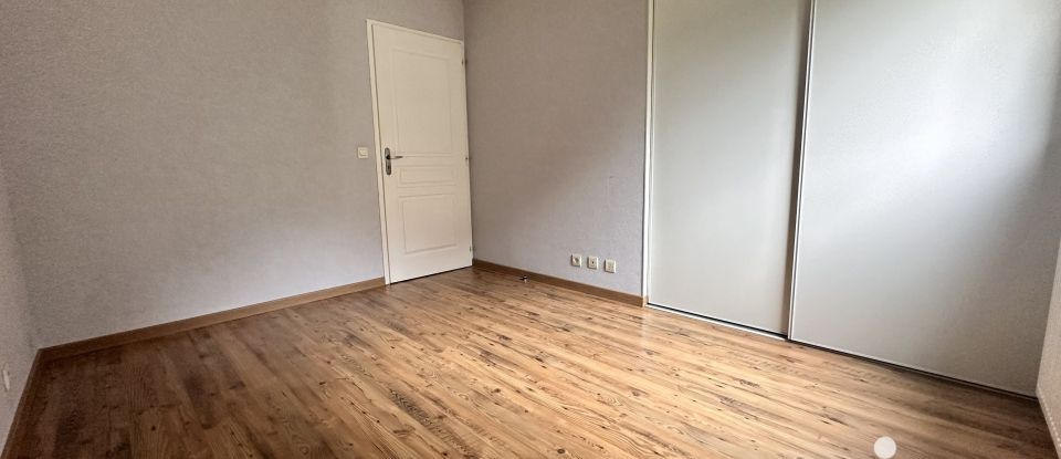 Apartment 3 rooms of 66 m² in Magland (74300)