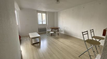 Appartement 3 pièces de 52 m² à Bordeaux (33000)