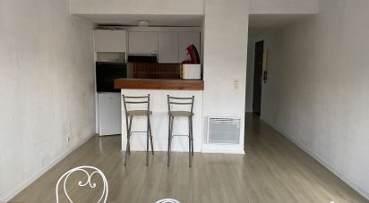 Apartment 3 rooms of 52 m² in Bordeaux (33000)