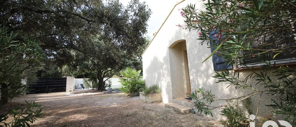 Traditional house 4 rooms of 80 m² in Venasque (84210)