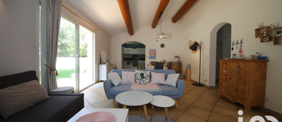 Traditional house 4 rooms of 80 m² in Venasque (84210)