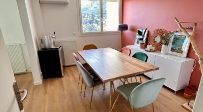 Apartment 3 rooms of 71 m² in Toulon (83200)