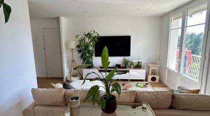 Apartment 3 rooms of 71 m² in Toulon (83200)