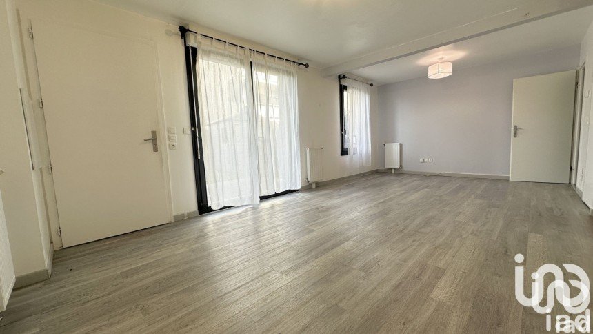 Maison 4 pièces de 74 m² à Bussy-Saint-Georges (77600)