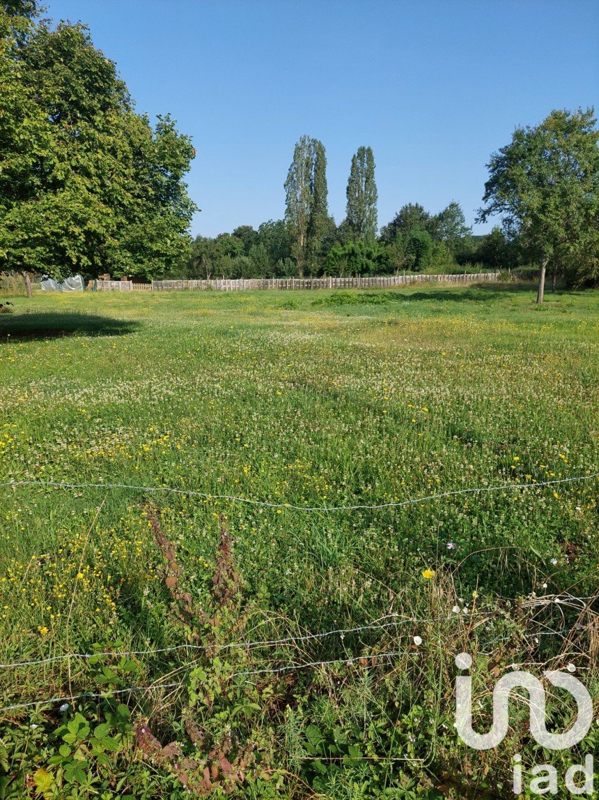 Terrain de 1 132 m² à Saint-Germain-des-Prés (45220)