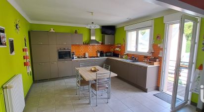 Town house 5 rooms of 140 m² in La Roche-sur-Yon (85000)