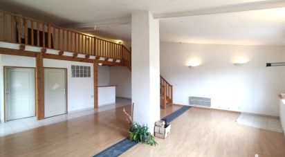 Maison 14 pièces de 350 m² à Montmorillon (86500)