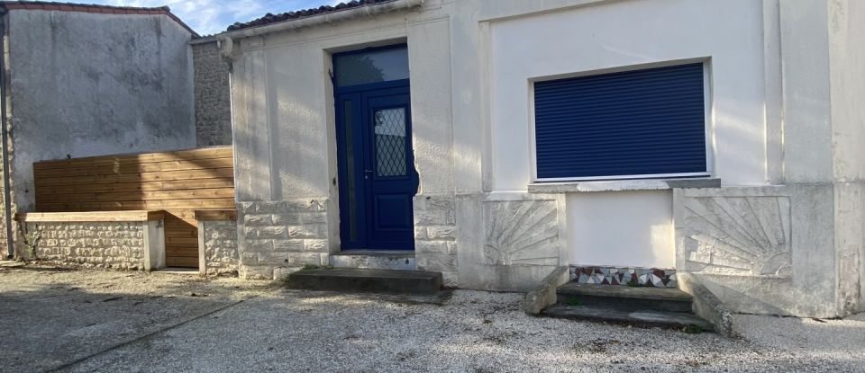 Maison 4 pièces de 145 m² à L'Éguille (17600)