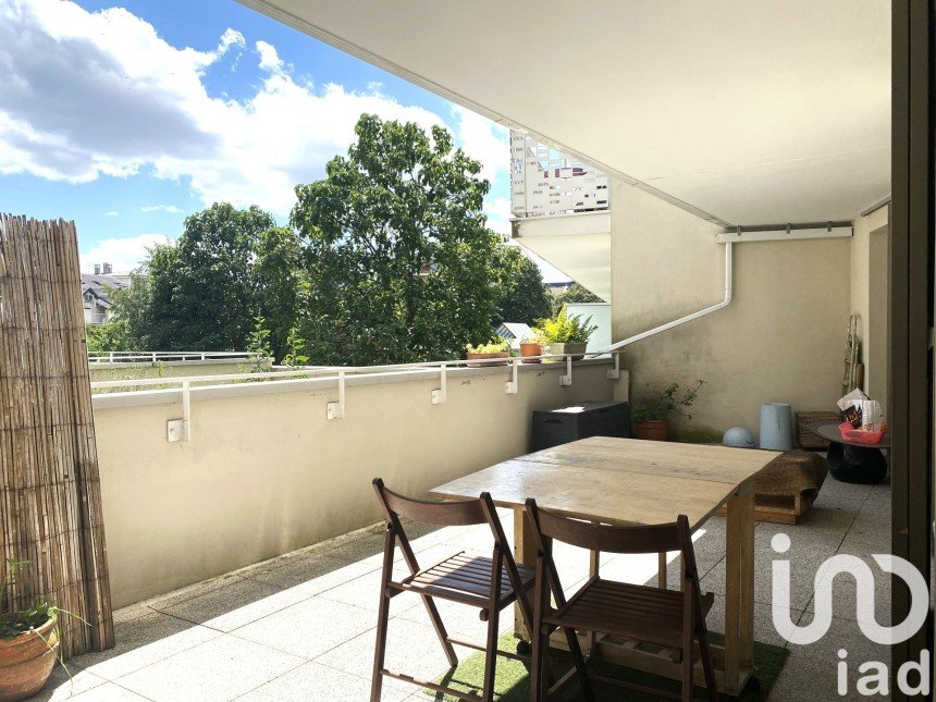 Apartment 3 rooms of 69 m² in Le Bourget (93350)