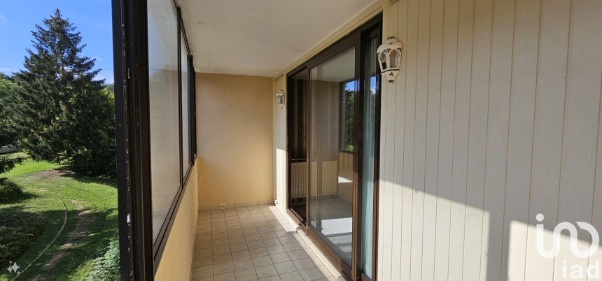 Apartment 5 rooms of 101 m² in Guyancourt (78280)