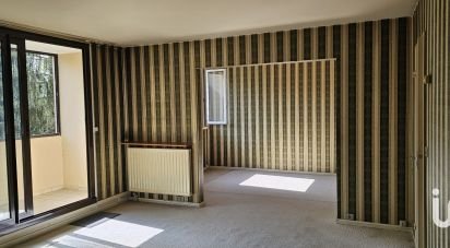 Appartement 5 pièces de 101 m² à Guyancourt (78280)