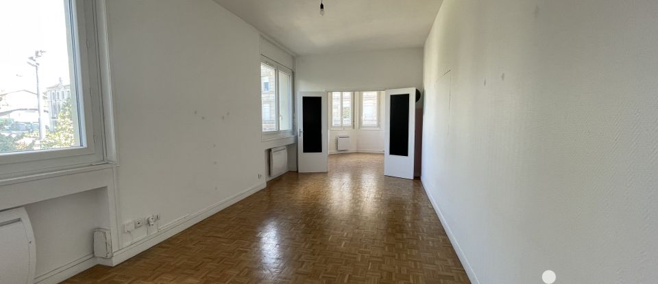 Appartement 4 pièces de 89 m² à Le Chambon-Feugerolles (42500)